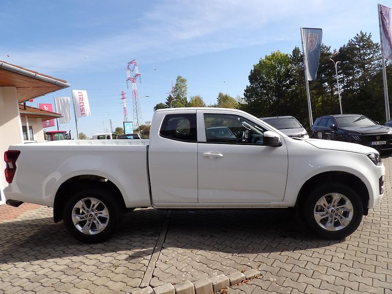 Isuzu D-Max (2026) SpaceCab LS 2.2L 163K 8st. A/T - fotka 12 z 36