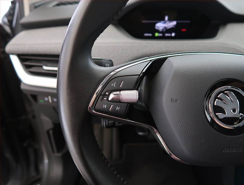 Škoda Enyaq (2022) iV 60 (62 kWh), SoH 93% - fotka 21 z 28