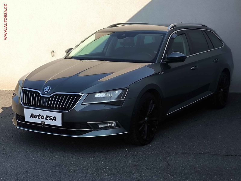 Škoda Superb (2019) 2.0 TDi, navi, bixen - fotka 3 z 27