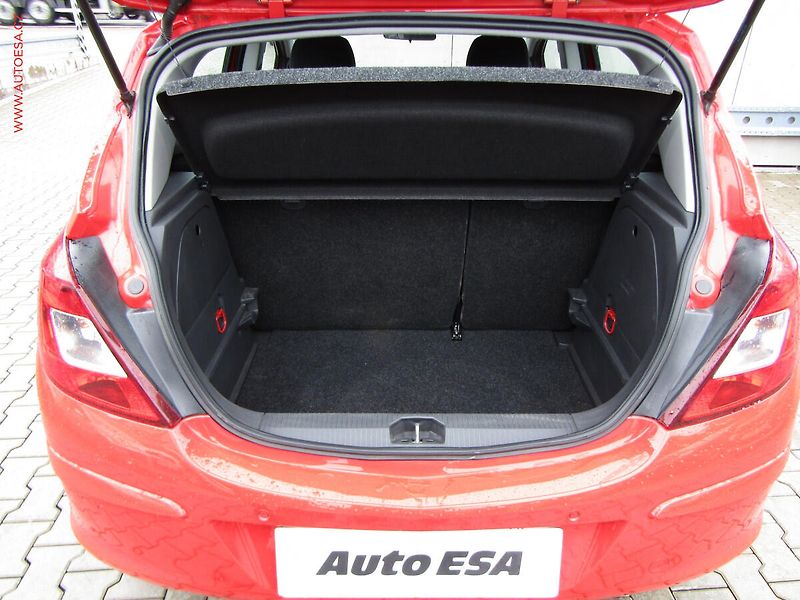 Opel Corsa (2014) 1.2i, ČR, AT, AC - fotka 7 z 16