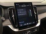 Volvo XC90 (2026) B5 AWD AUT DARK PLUS 7míst - náhled 45