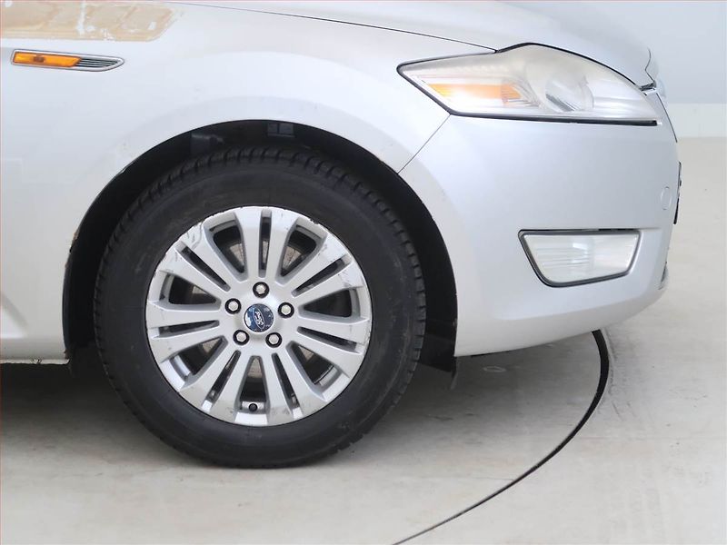 Ford Mondeo (2010) 2.0 TDCi, Klima, zamluveno - fotka 14 z 15