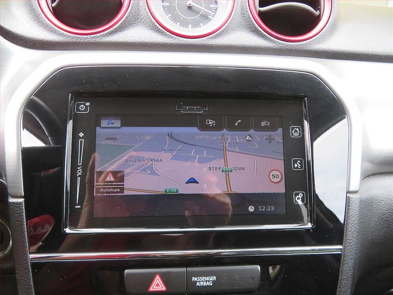 Suzuki Vitara (2016) 1.4 BoosterJet, 4X4, Automat - fotka 13 z 19