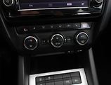 Škoda Octavia (2012) Elegance 2.0 TDI, Automat - náhled 10
