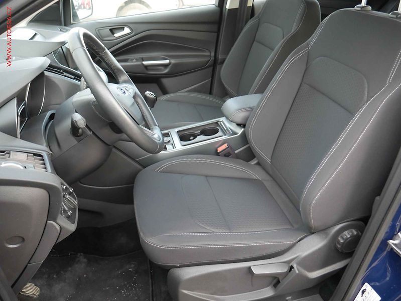 Ford Kuga (2019) 1.5 EcoBoost, Navi, TZ - fotka 9 z 19