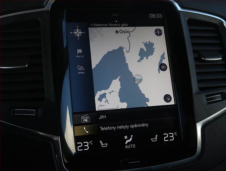 Volvo XC90 (2017) D5 AWD - fotka 20 z 22