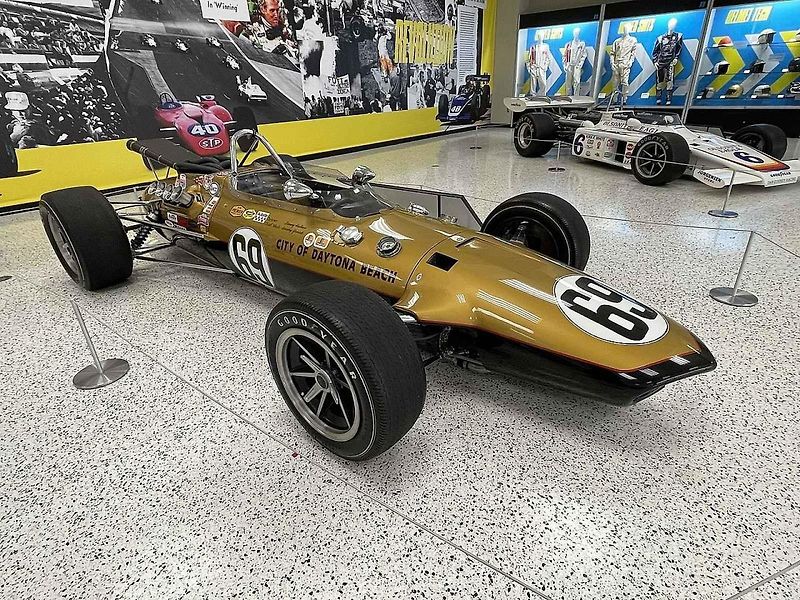Dan Gurney si za svou závodní kariéru připsal celou řadu prvenství.