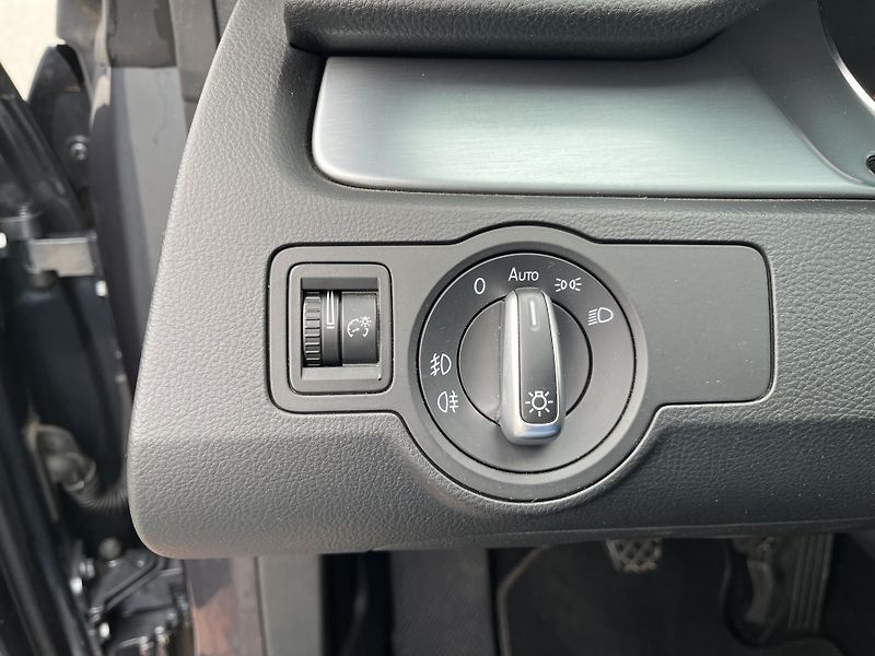Volkswagen Passat CC 2.0 TDi Highline 1.Majitel ČR - fotka 22 z 30