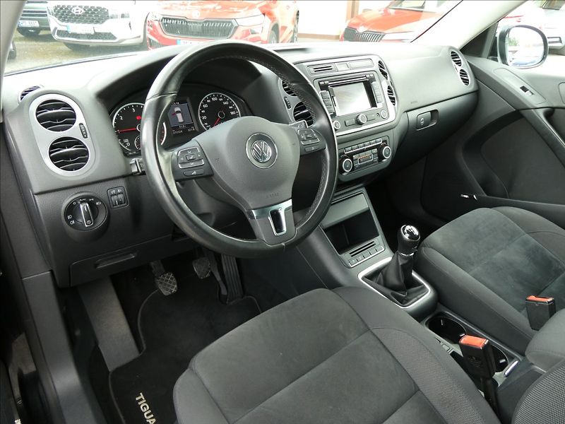 Volkswagen Tiguan 2,0 TDi 130kW Sport 4x4,TZ,nav - fotka 15 z 50