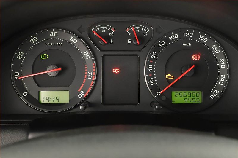 Škoda Superb (2003) 1.8T, nová STK, Klima - fotka 8 z 14