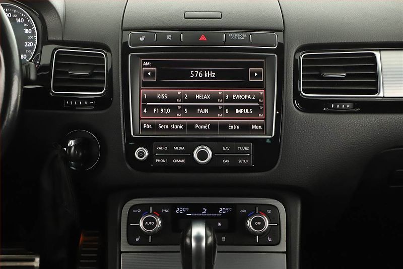 Volkswagen Touareg (2015) 3.0 TDI, 4X4, Automat, Kůže - fotka 11 z 19