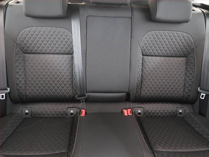 Škoda Superb (2023) Ambition 2.0 TDI - fotka 10 z 16