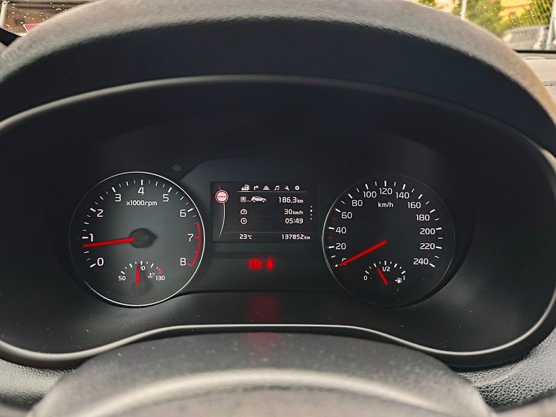 Kia Sportage (2016) 1.6 T-GDi GT-line AWD 130kW - fotka 18 z 43