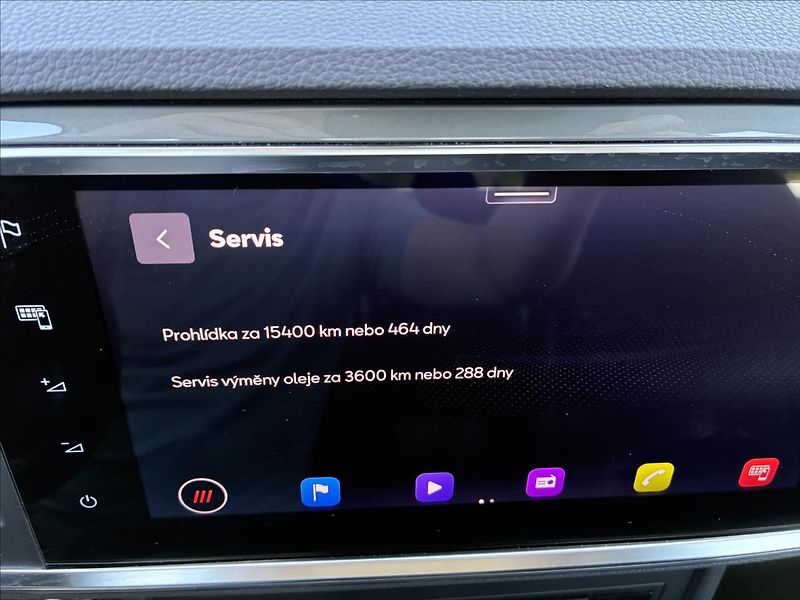 Seat Ateca 2,0 TDI 4X4 TAŽNÉ KAMERA - fotka 31 z 39