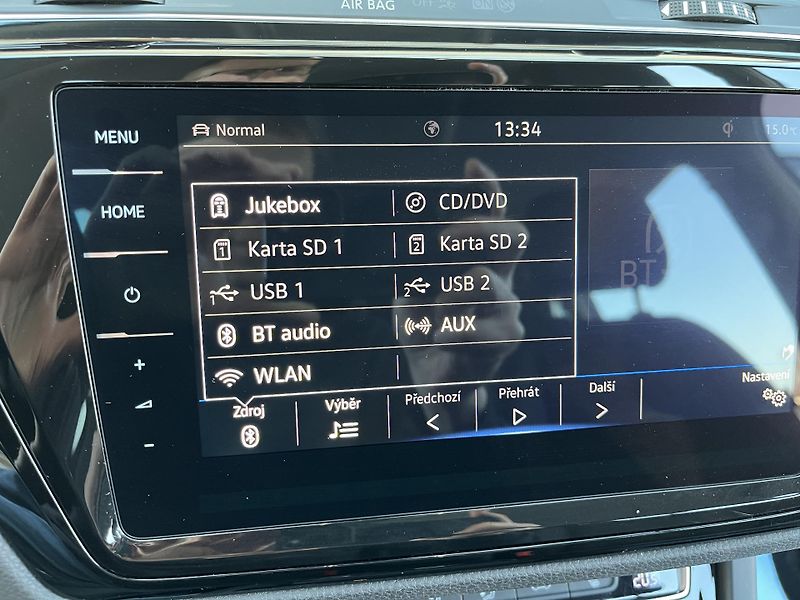 Volkswagen Touran (2020) 2.0TDI DSG VÝB*13000€ HIGHLINE - fotka 32 z 48