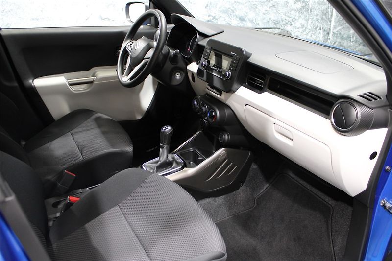 Suzuki Ignis 1,2 i 66KW jen 42400KM - fotka 11 z 31