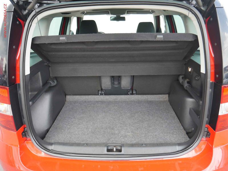 Škoda Yeti (2015) 1.4TSi, ČR, DSG, panorama - fotka 7 z 18