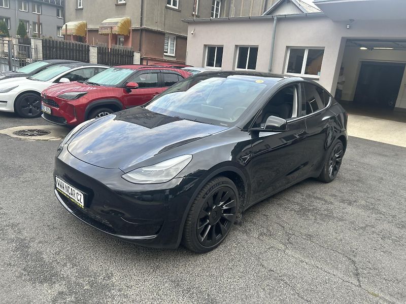 Tesla Model Y RWD 235kw 95,3 % - fotografie inzerátu