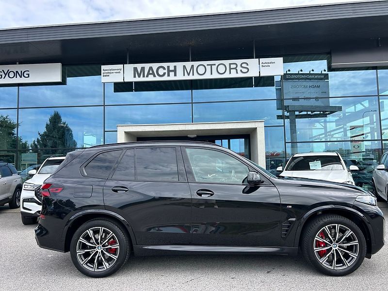BMW X5 (2025) xDrive 30d El. tažné Msport - fotka 5 z 19