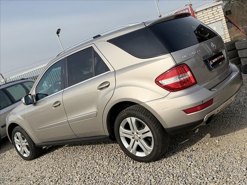 Mercedes-Benz Třídy M 3,0 320CDI 4-MATIC A/T DPH - fotka 7 z 30