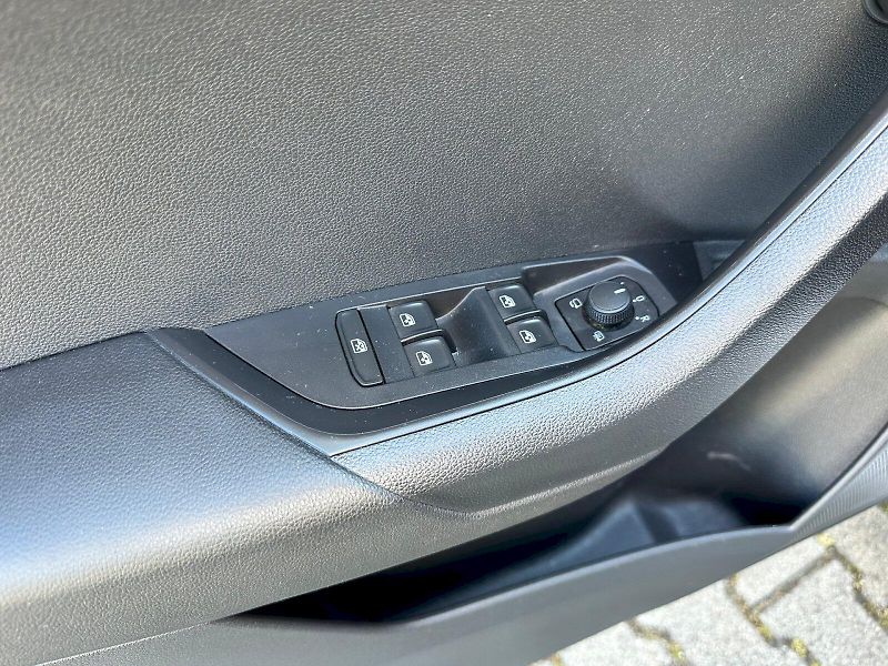 Škoda Karoq (2021) 2.0 TDI 85 kW Ambition DSG - fotka 8 z 26
