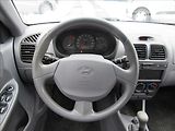 Hyundai Accent 1,3 63kW - náhled 12