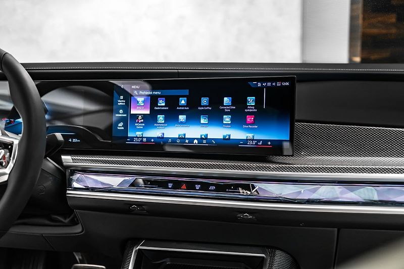 BMW Ostatní 60 M-Sport Individual Theatre - fotka 16 z 29