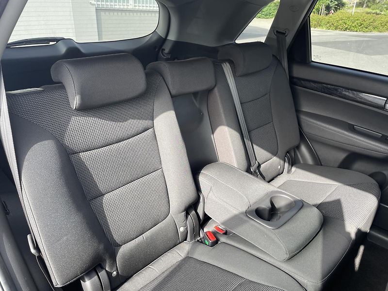 Kia Sorento 2,2 CRDi/145kW 4x4 - Automat - fotka 37 z 64