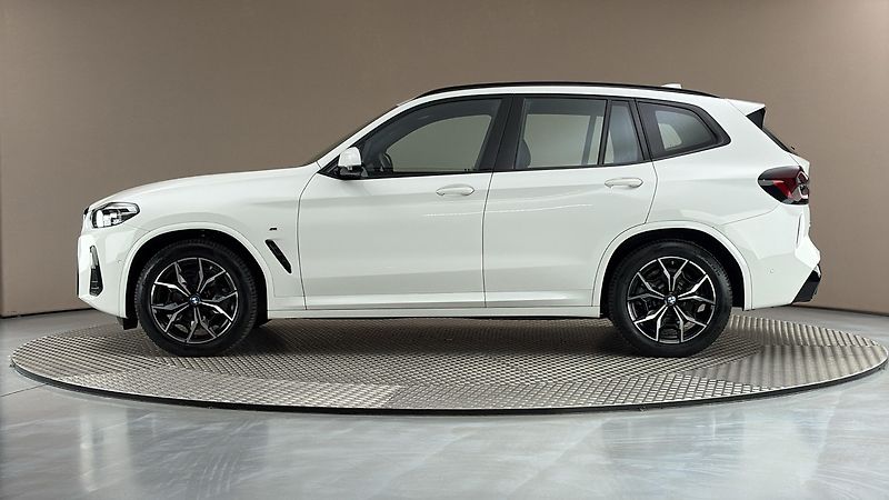 BMW X3 20d AUT xDrive M-paket - fotka 4 z 24