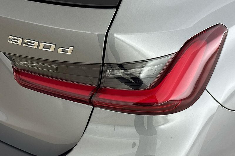 BMW Řada 3 řady 3 | 330d xDrive - fotka 5 z 27