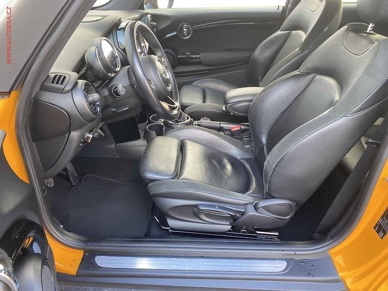 Mini Cooper (2014) 1.5T, LED, navi, kůže - fotka 9 z 19