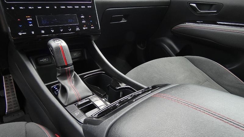 Hyundai Tucson 1.6 T-GDI MHEV 110kW Style 4x2 - fotka 6 z 23