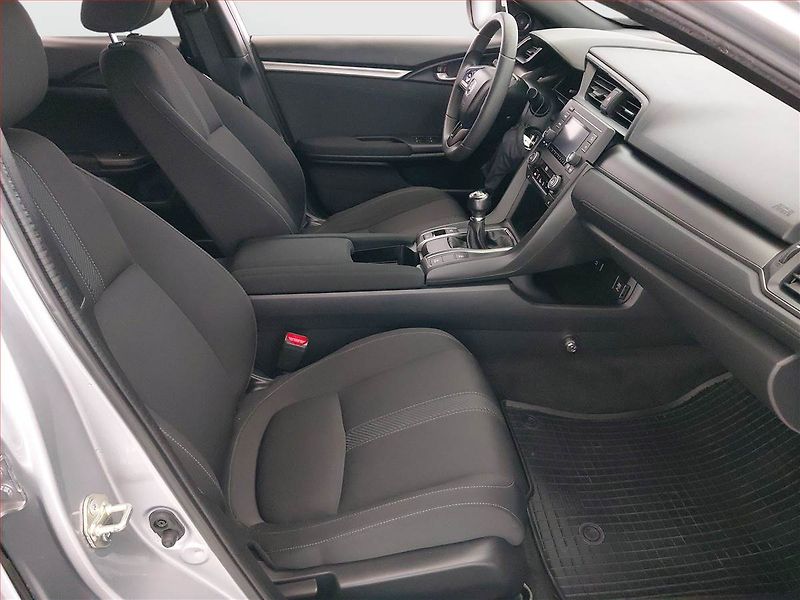 Honda Civic (2018) 1.0 VTEC Turbo, Serv.kniha - fotka 9 z 18