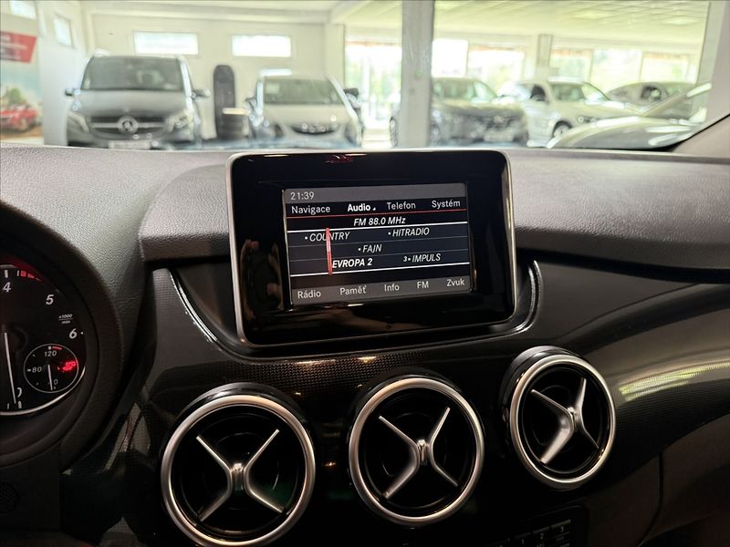 Mercedes-Benz Třídy B 1,8   CDi BI-XEN NAVI VÝHŘEV - fotka 16 z 40