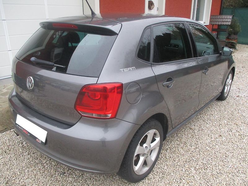 Volkswagen Polo 1.2 TSi KLIMA - fotka 3 z 32