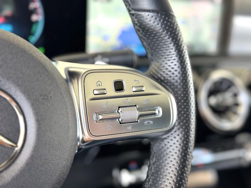 Mercedes-Benz CLA 250e AMG*160kW*Webasto*Panoram - fotka 27 z 40