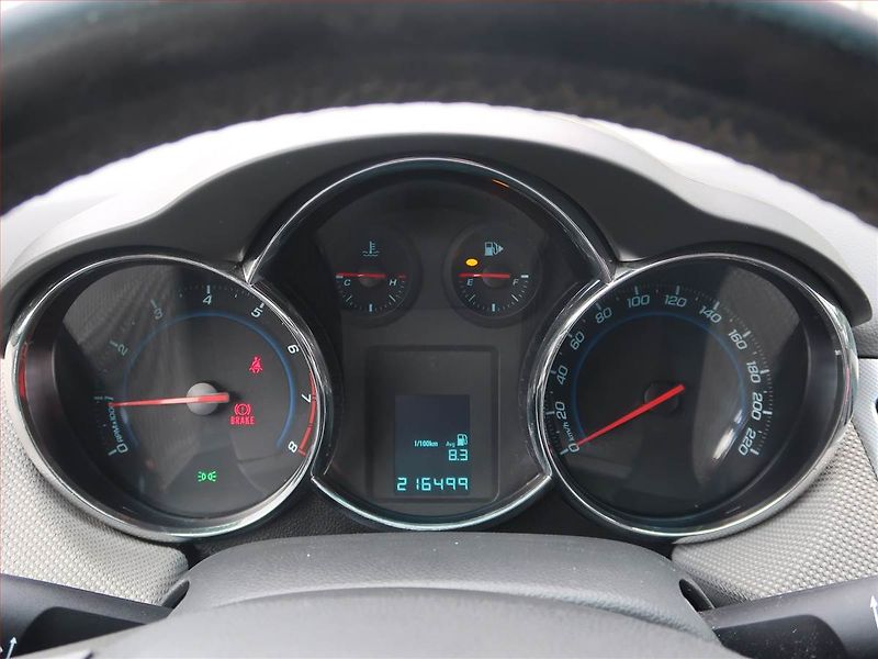 Chevrolet Cruze (2009) 1.8 i 16V, po STK - fotka 11 z 17