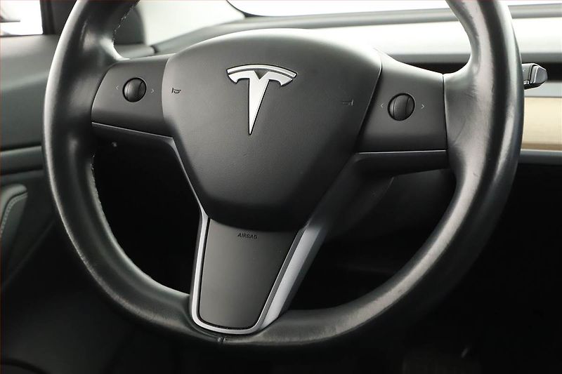 Tesla Model 3 (2019) Long Range 4WD 78kWh, SoH 78% - fotka 8 z 20