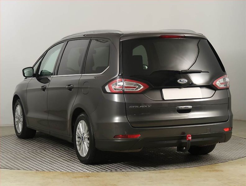 Ford Galaxy (2016) 2.0 TDCi, 4X4, 7 míst - fotka 4 z 30
