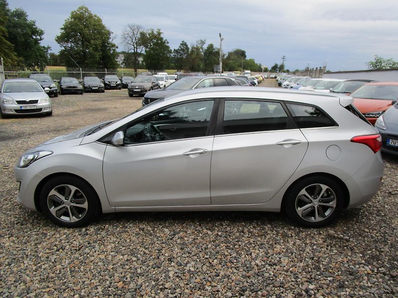 Hyundai i30 1,6-88KW-KOUPEN V ČR-1.MAJITEL - fotka 3 z 13