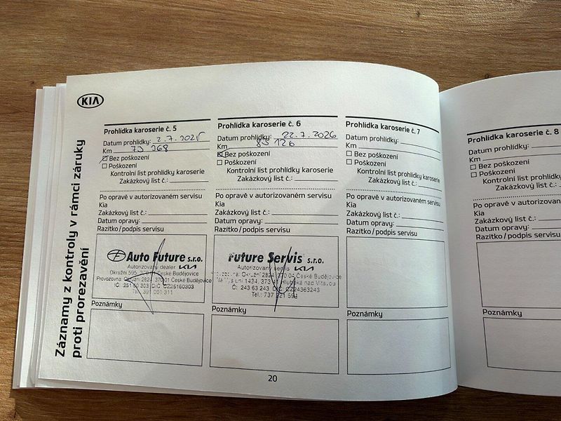 Kia Stonic (2020) 1.0 T-GDi,88 Kw Platinum - fotka 32 z 32