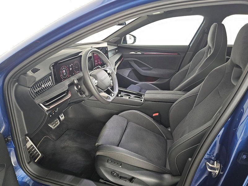 Škoda Superb (2025) 2.0TDI 142kW 4X4 SPORTLINE WEB - fotka 6 z 35