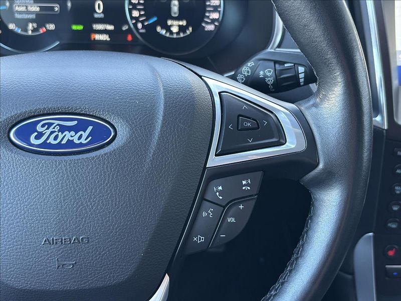 Ford Galaxy 2,5 Hybrid eCVT Titanium 140kW - fotka 24 z 37