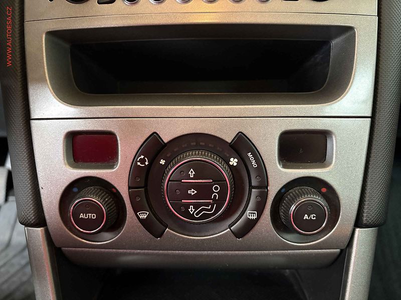Peugeot 308 (2010) 1.6VTi, ČR, STK6/28 - fotka 14 z 14