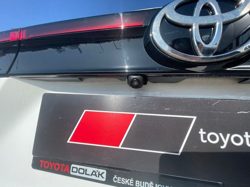 Toyota Yaris Cross 1.5 Hybrid 130 FWD Style - fotka 11 z 29