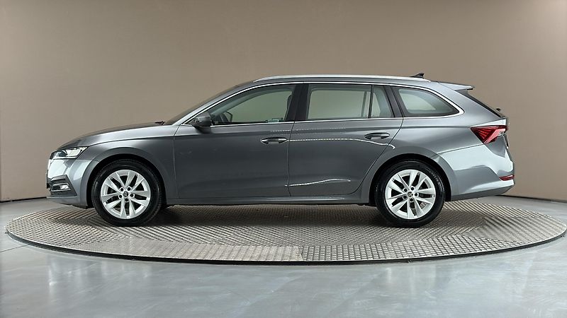 Škoda Octavia 2.0 TDI DSG Style Combi - fotka 4 z 25