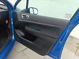 Peugeot 307 1,6 i Aut.klima Tažné zařízení - náhled 25