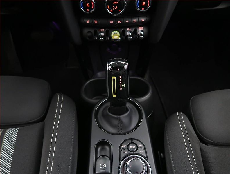 Mini Ostatní (2022) Cooper SE 32 kWh, SoH 96% - fotka 13 z 23