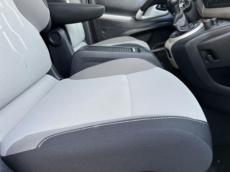 Peugeot Partner Tepee 1.6i KLIMA KOUPENO V ČR 1.MAJ. - fotka 28 z 37