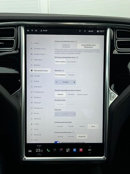 Tesla Model S 75 Business MCU2 Panorama - fotka 14 z 24